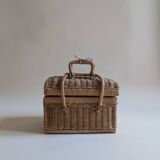 Wicker basket