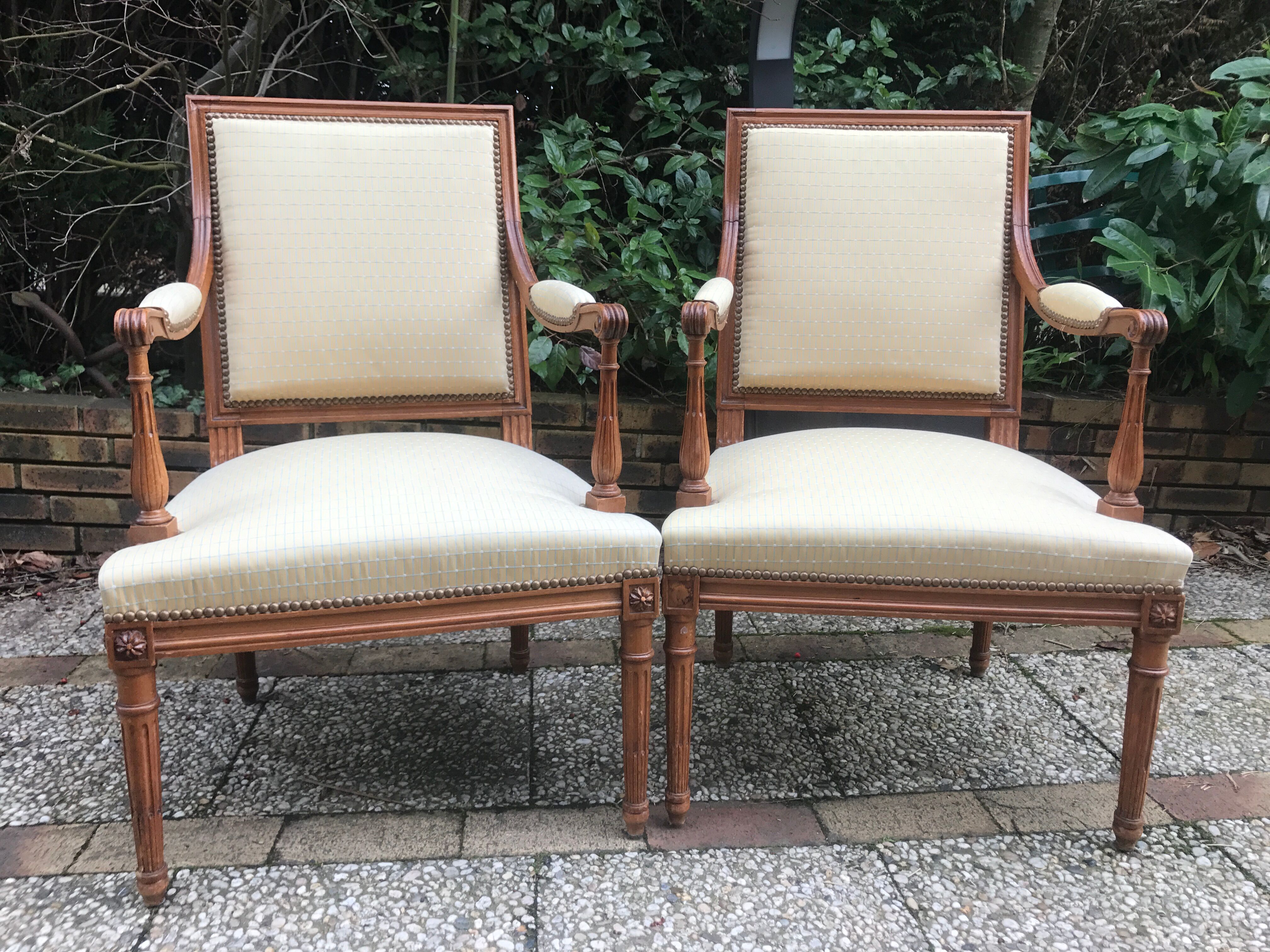 Pair of armchairs of style Louis XVI