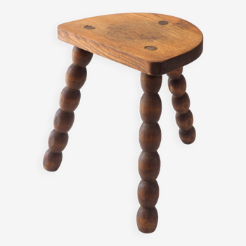 Tabouret tripode perlé