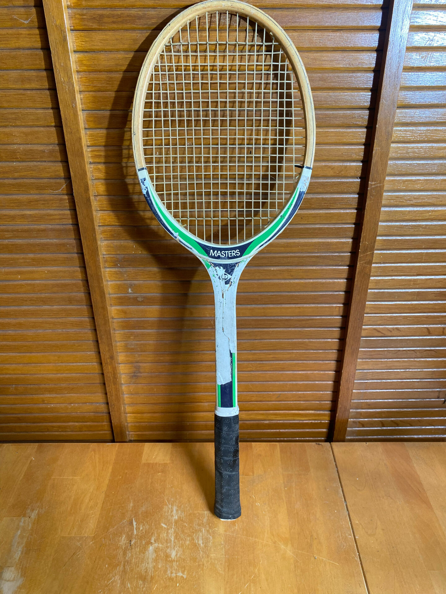 Vintage DUNLOP Master Wooden Tennis Racket #E232