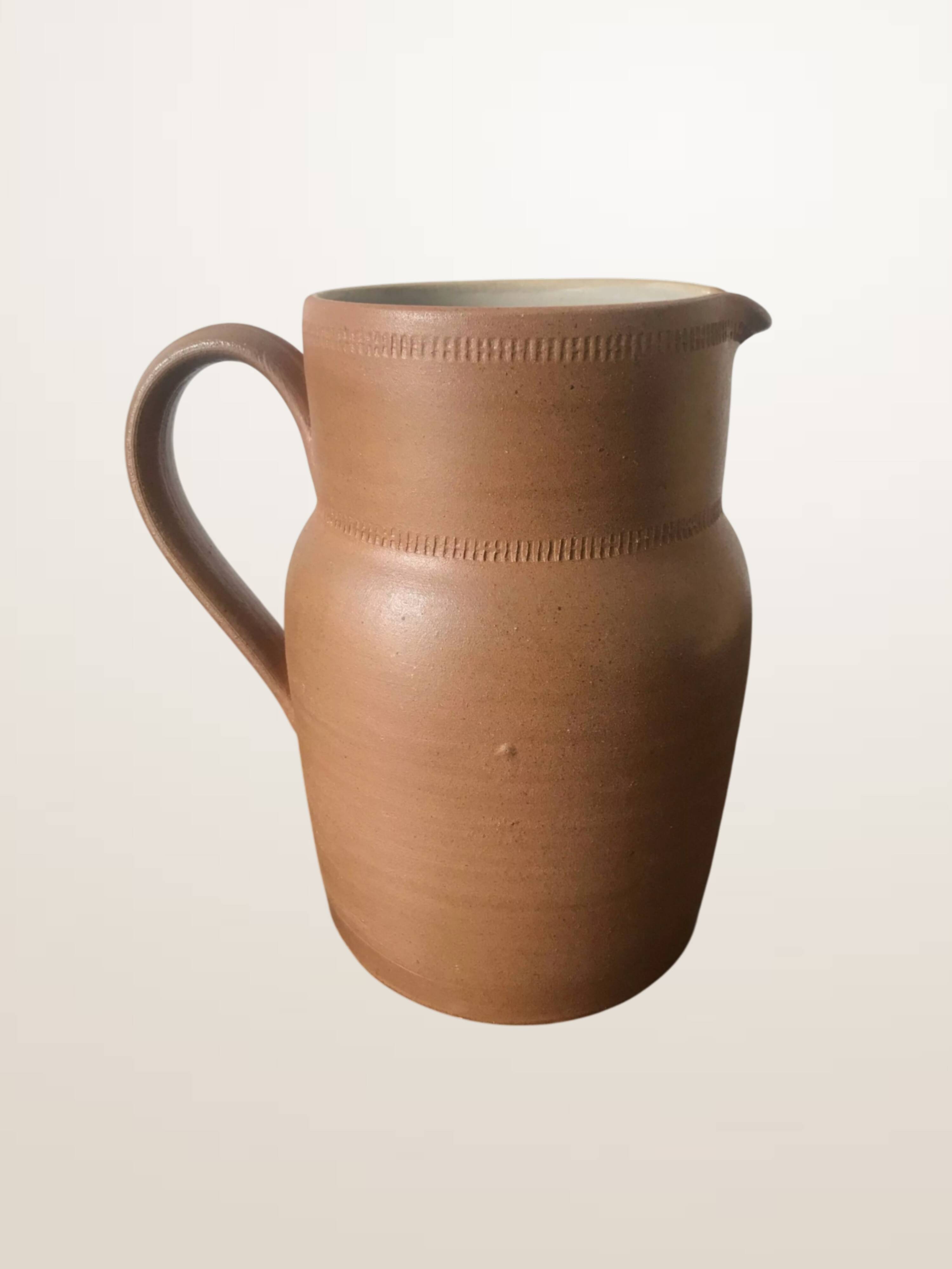 Set of 3 matte stoneware jugs