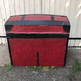Old trunk