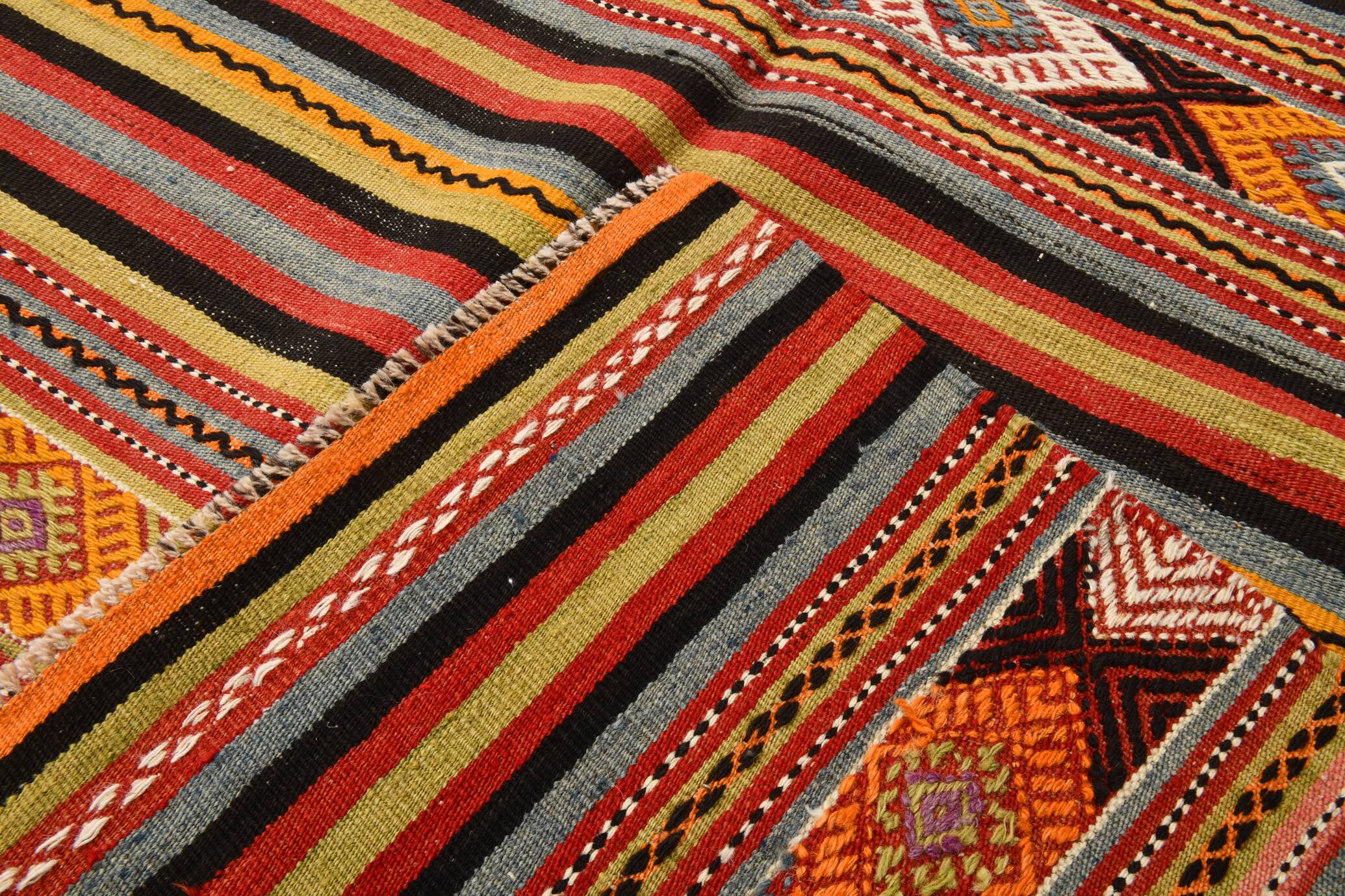 6x8 Red Blue Striped Vintage Kilim Rug  173x243Cm SK 33439