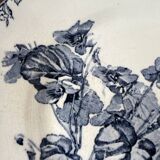 Sarreguemines Stella model plate on heel with blue decoration, 19th century