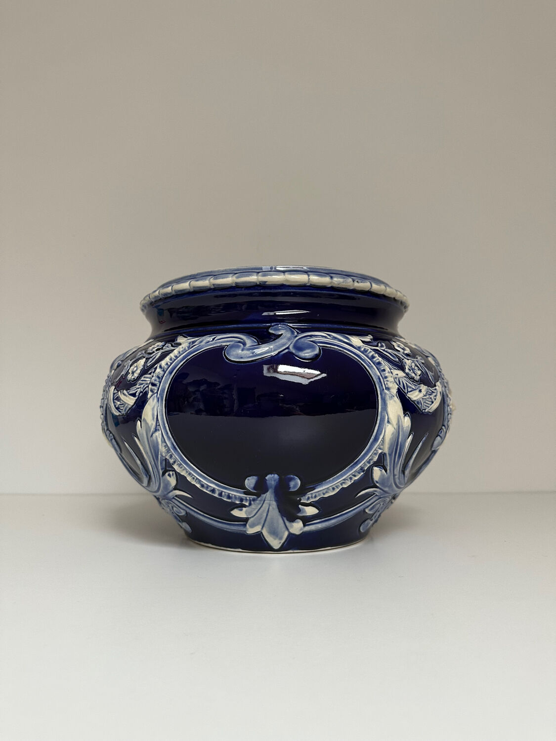 Vase - Cachepot in baroque earthenware from Saint Clément, 19th century