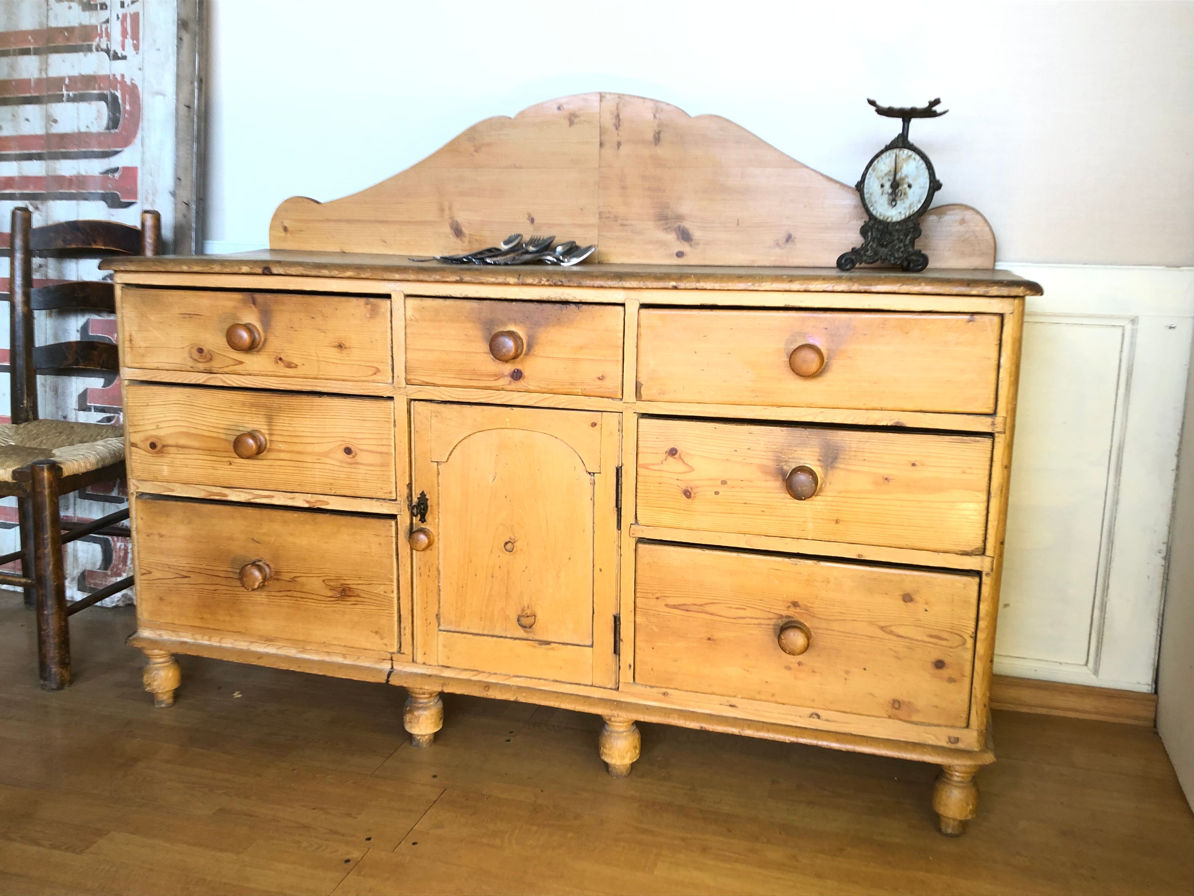 Pine kitchen buffet 1900