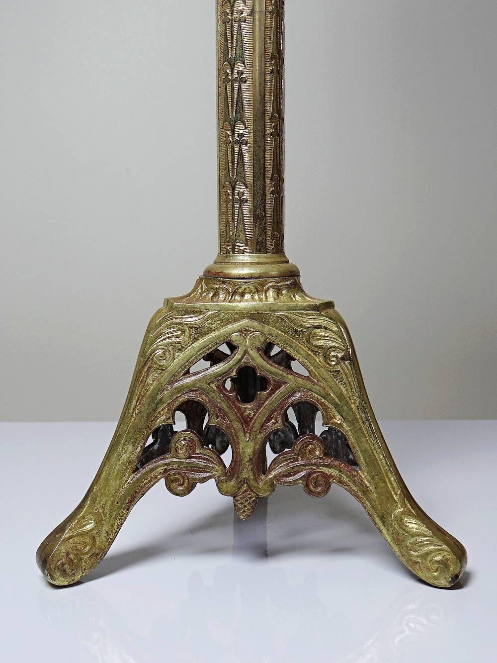 Large pair of antique gilded bronze candlesticks, Gothic style from the 19th century.