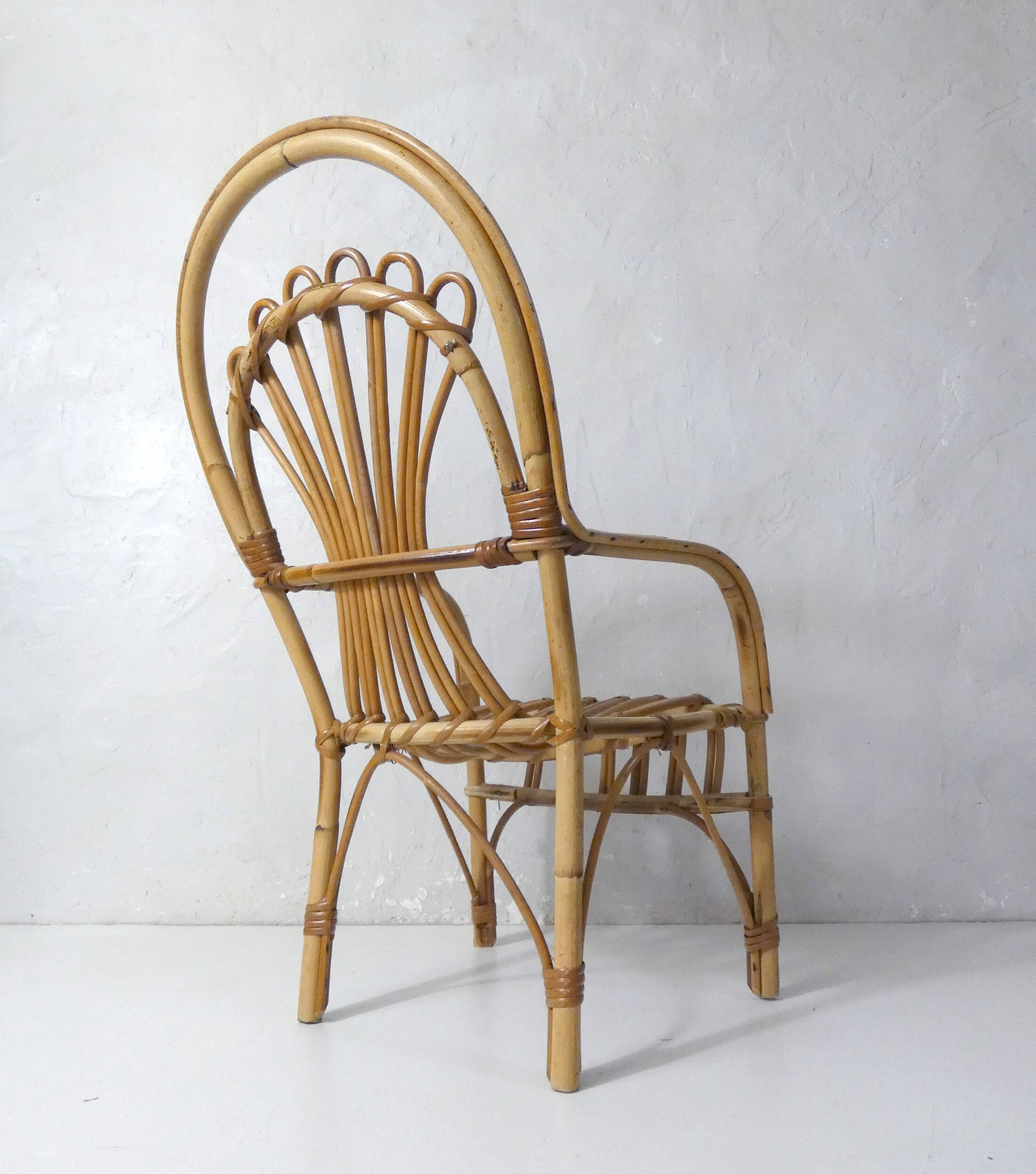 Fauteuil en rotin vintage format enfant