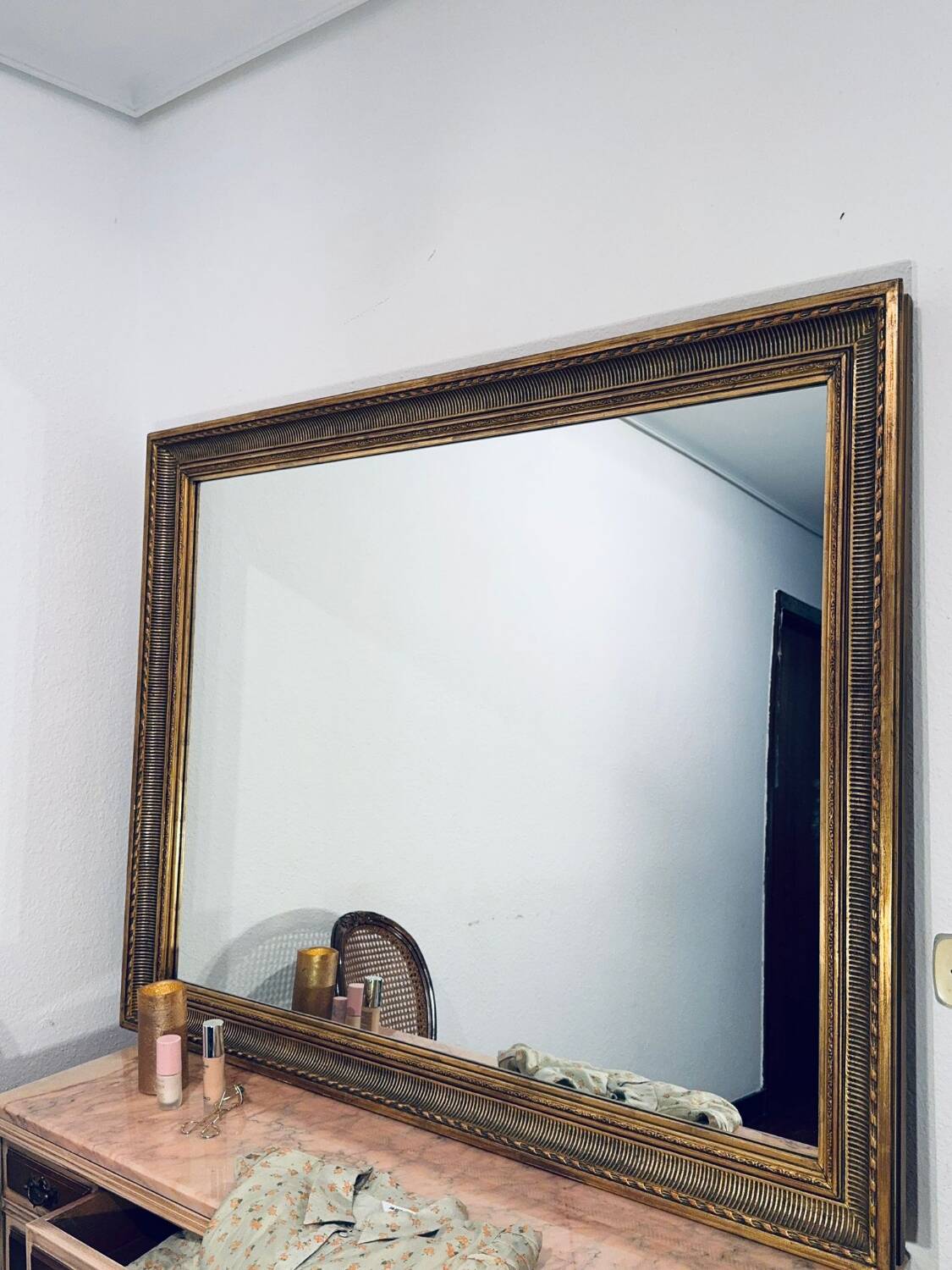 Neo-classical mirror, 1970