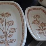 Set of soup plates, dishes and flower-patterned soup tureen