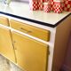 Buffet mado formica jaune moutarde pieds compas vintage