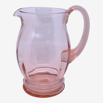 Carafe arrondie en verre rose