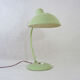 Lampe de bureau soucoupe en métal vert orientable. année 50