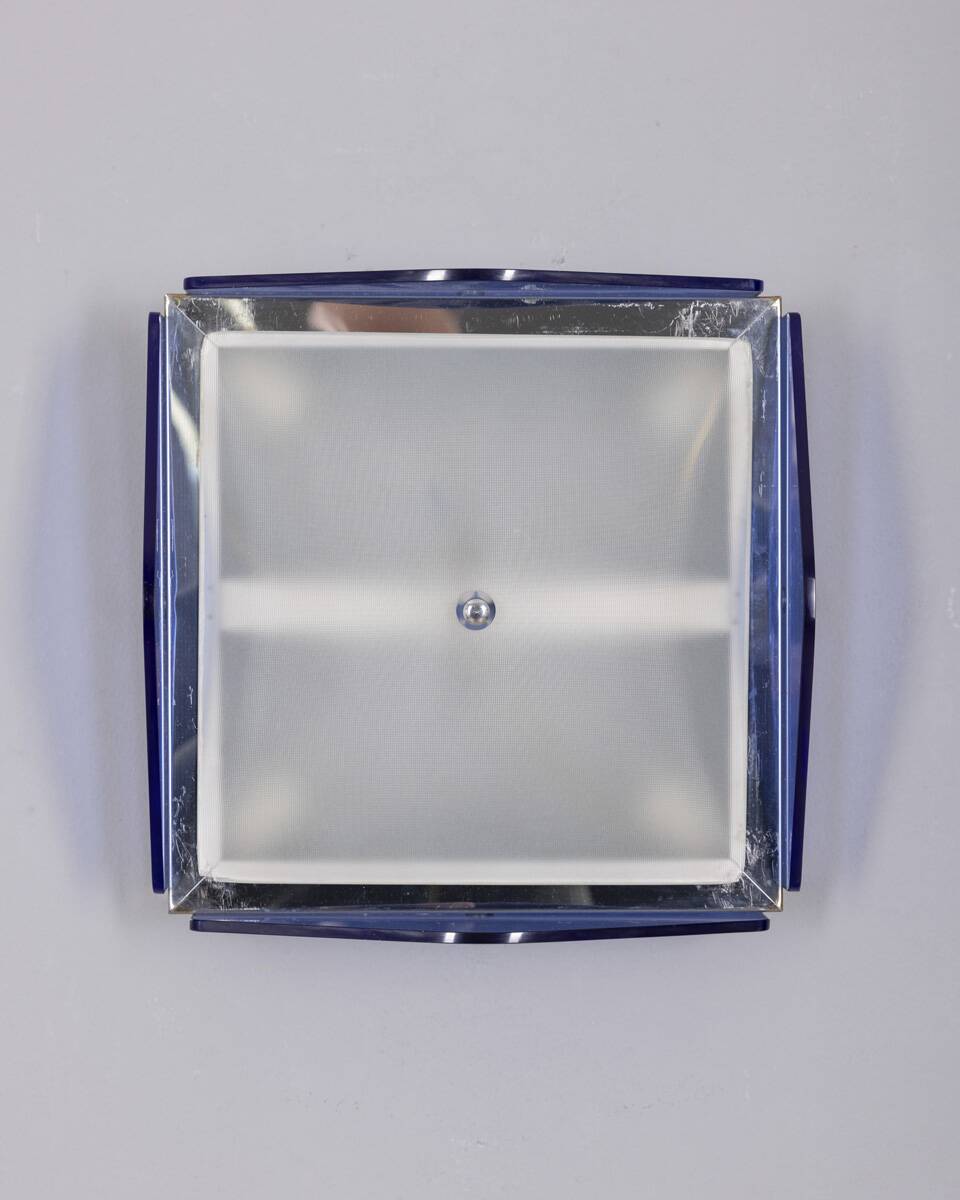 Lampe de plafond en verre bleu au design italien des années 1970.