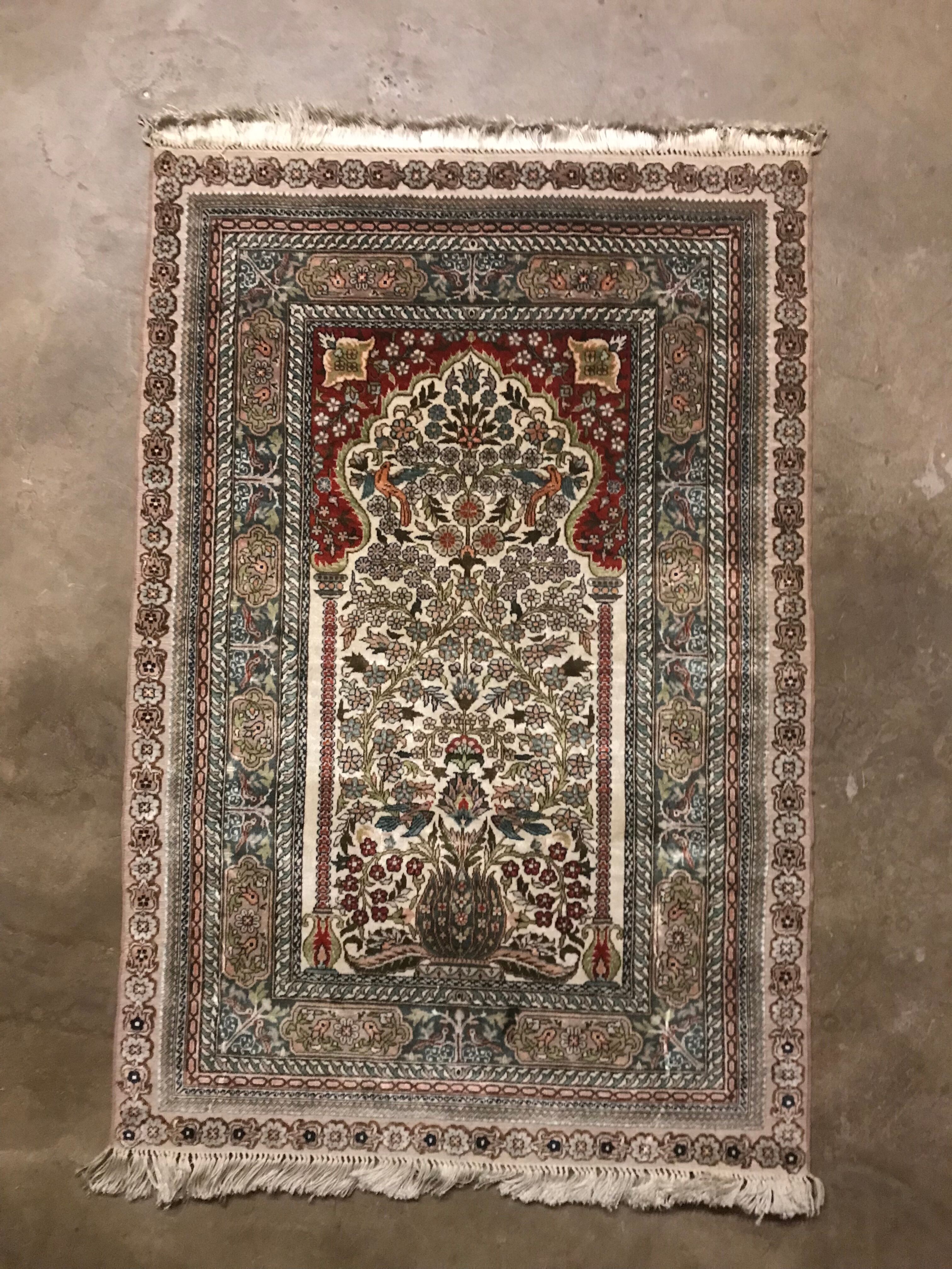 Ereke silk carpet 91x61cm