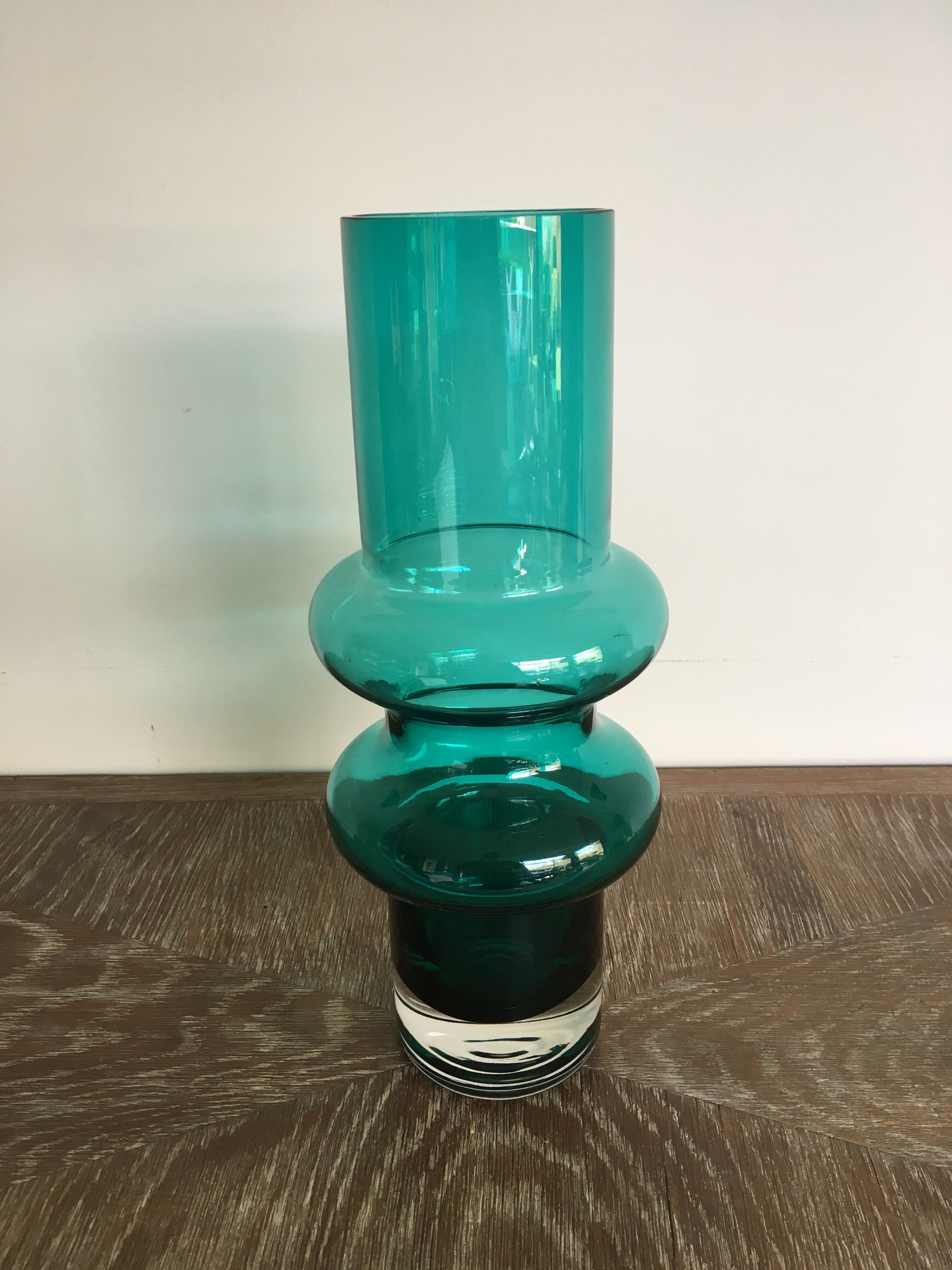 Vase tube green tinted glass