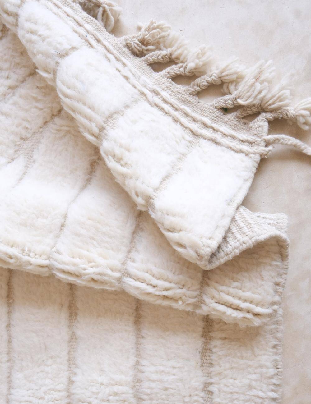 Beni Ouarain White Rug - 253 x 153 cm