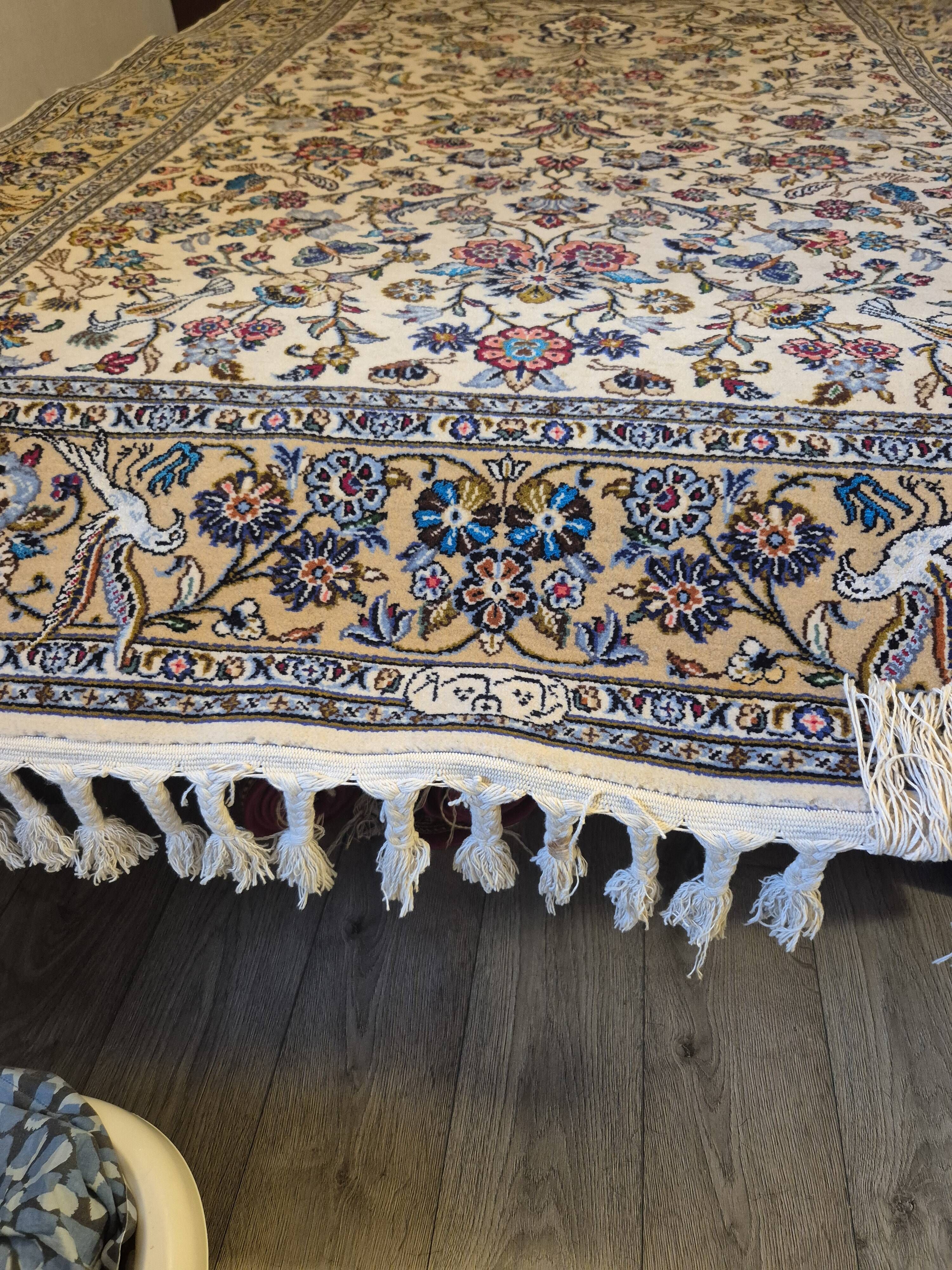 Grand Kashan Ivory Floral Rug 143x222 – Garden of Paradise