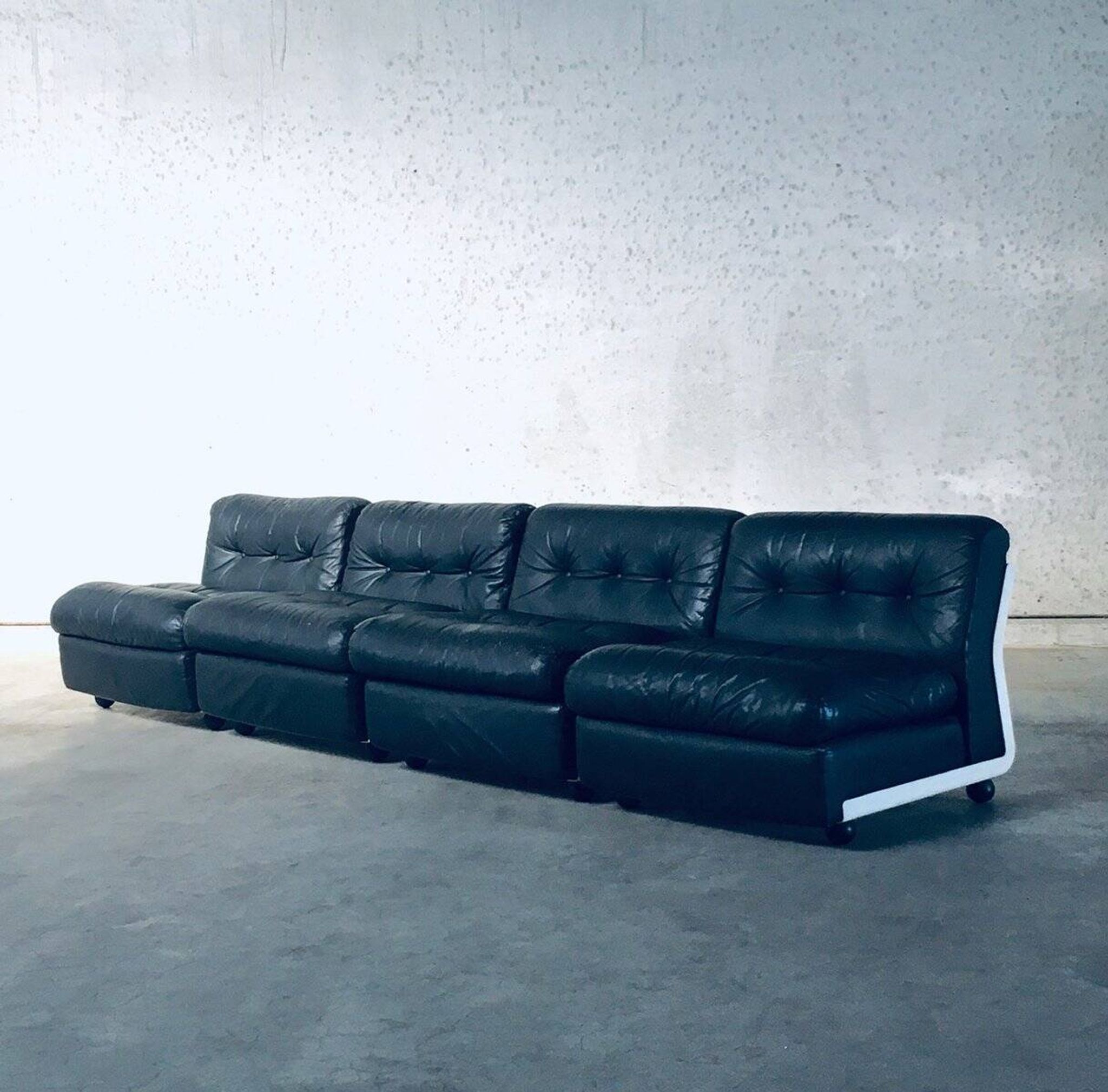 Mid-Century Modern Amanta Modular Sofa by Mario Bellini for B&B Italia, 1970s, Set of 4