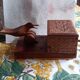 Antique cigarette dispenser nicely sulptté