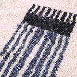 Handmade pure wool rug, size 2/3 m.