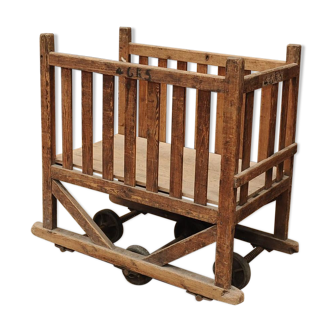 Chariot d'usine pour textile en sapin 1940s