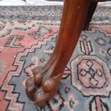 Pedestal table