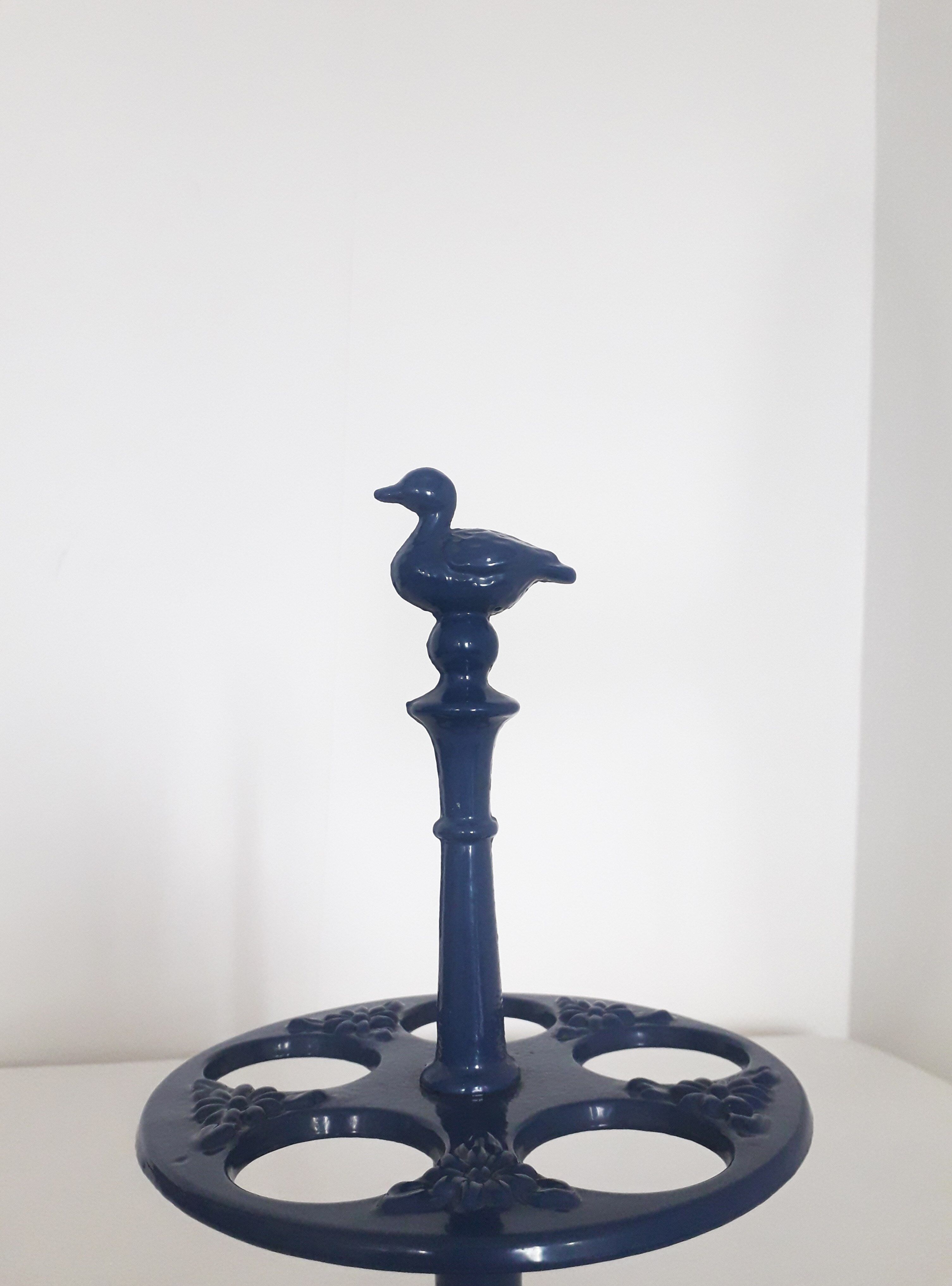 Vintage egg holder - Midnight blue enamelled cast iron - 1960