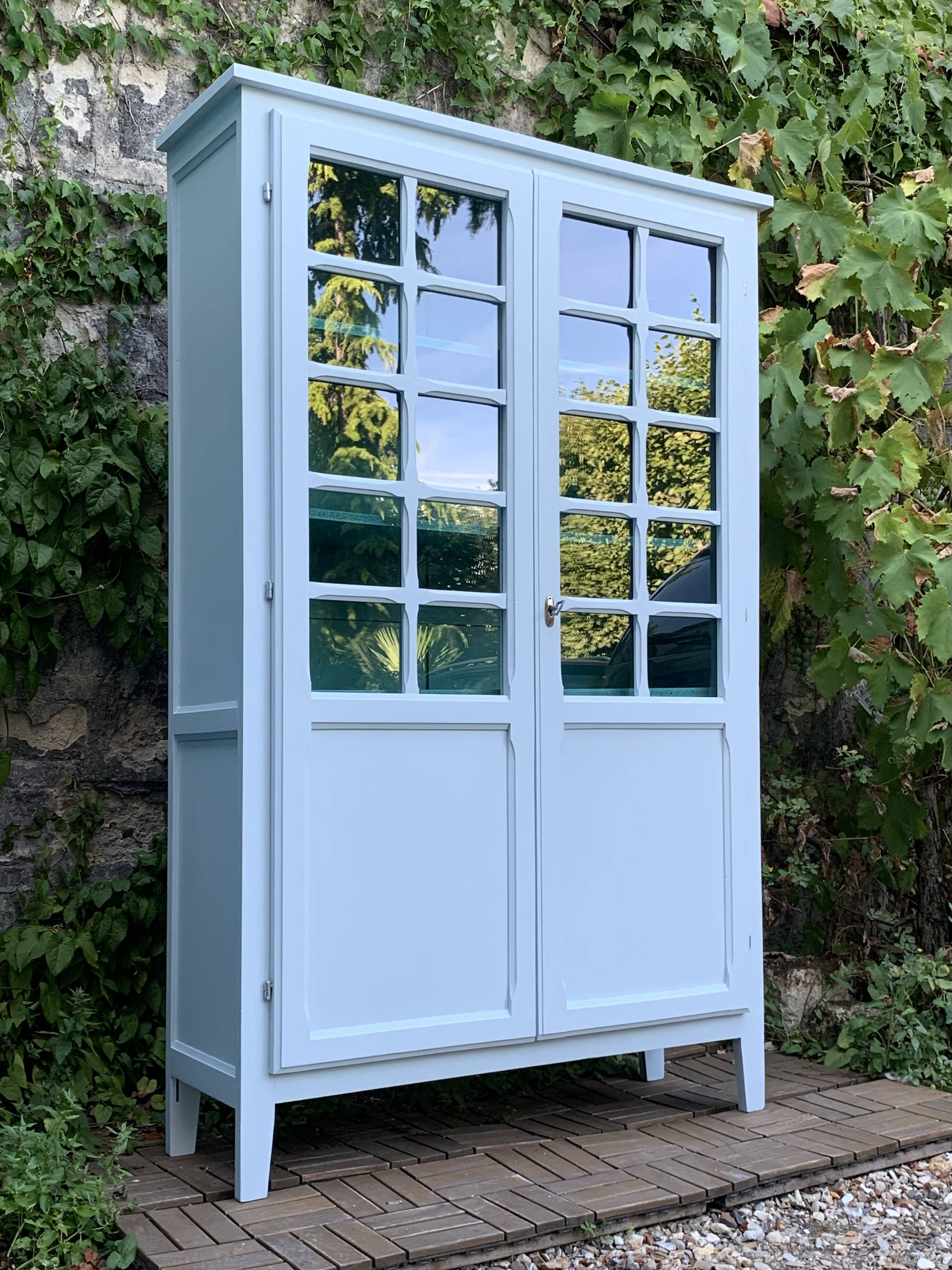 Vintage 1960s Parisian glass cabinet