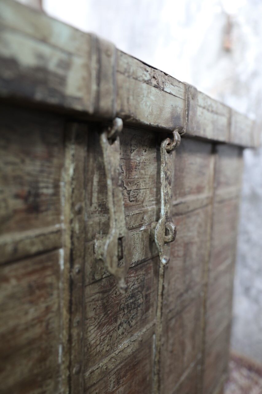 Low chest with iron ornament