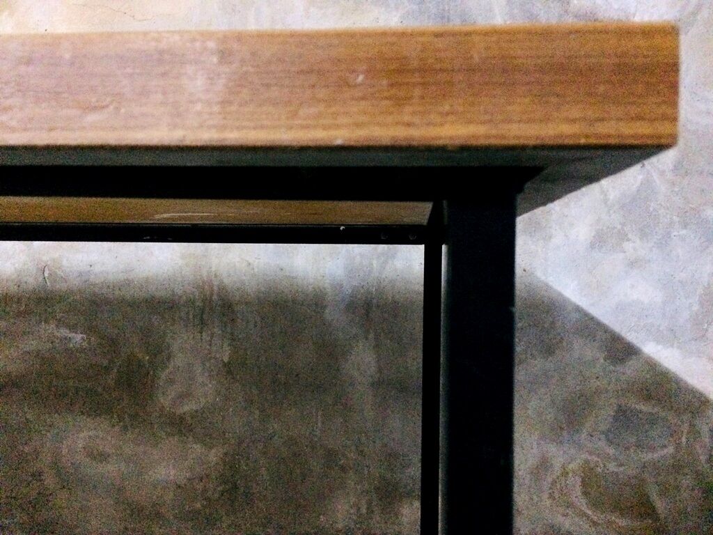 High table par Pierre Guariche for Meurop 60