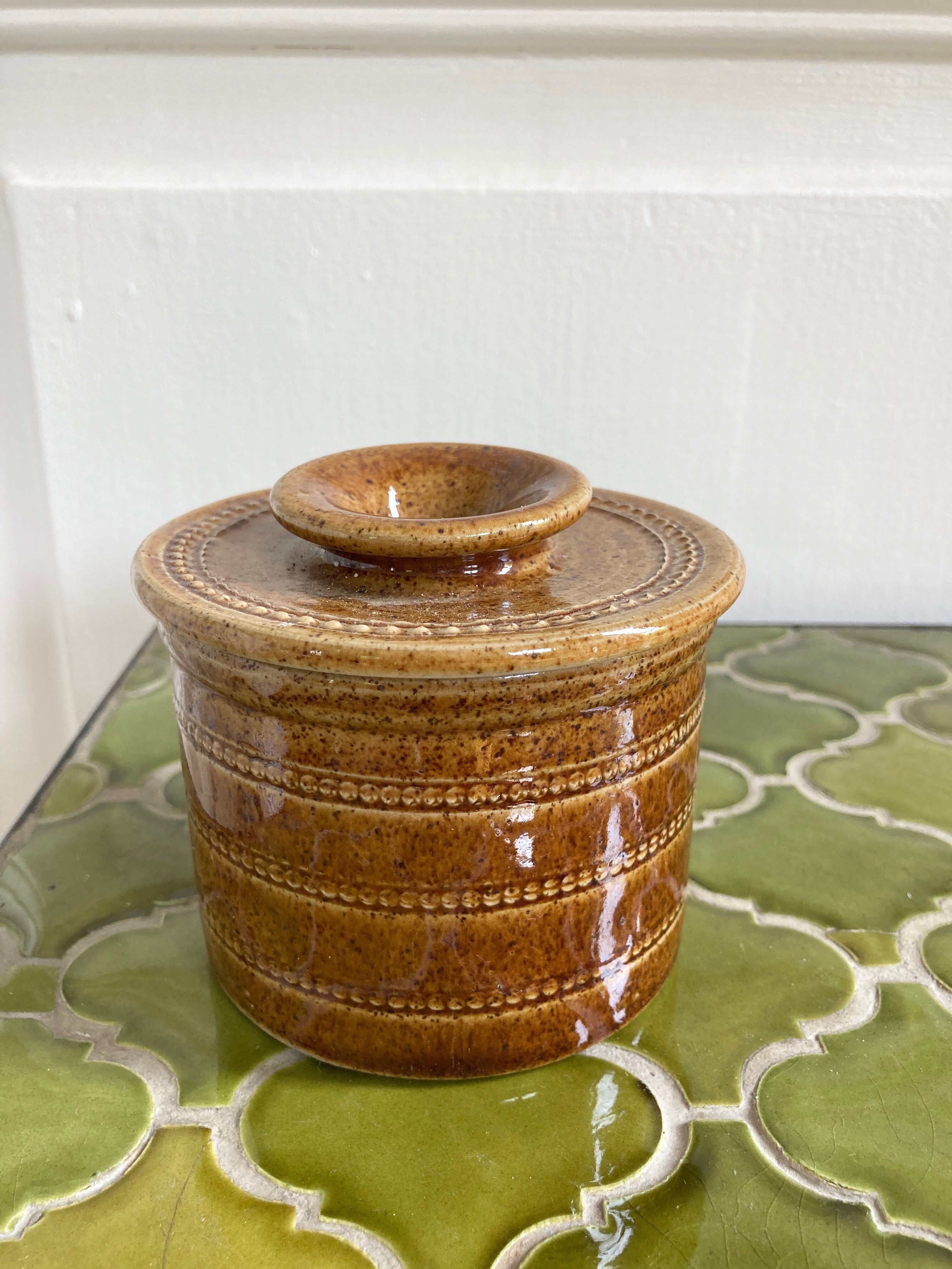 Berry sandstone water butter maker