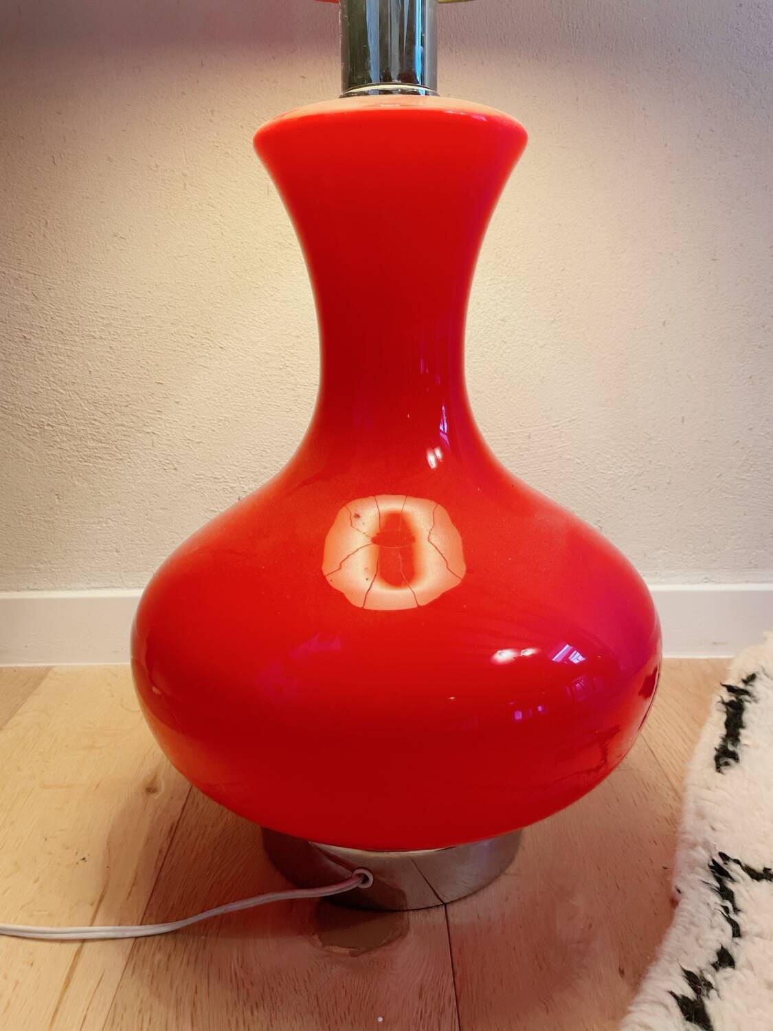 Large retro 70s opaline lamp