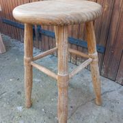 Tabouret 4 pieds ancien en bois