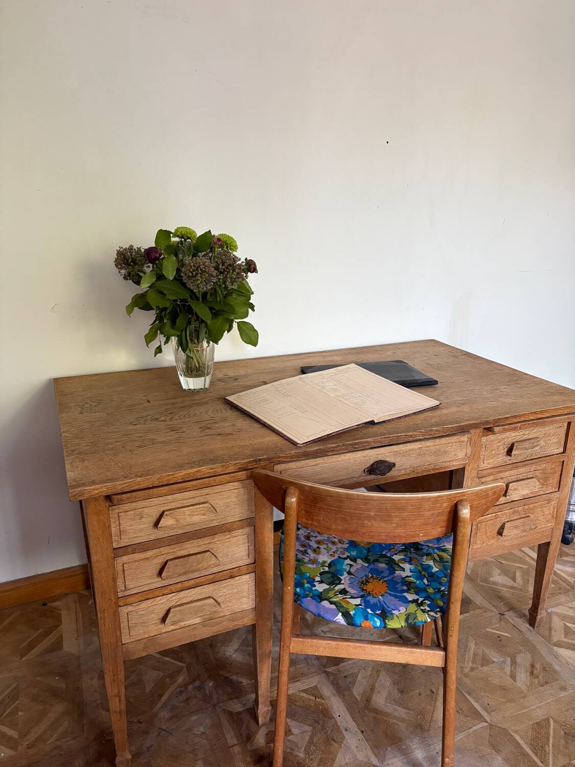 American desk in raw wood