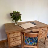 American desk in raw wood