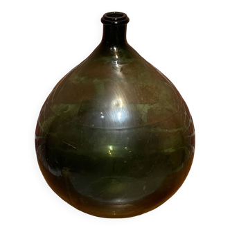 Demijohn in glass