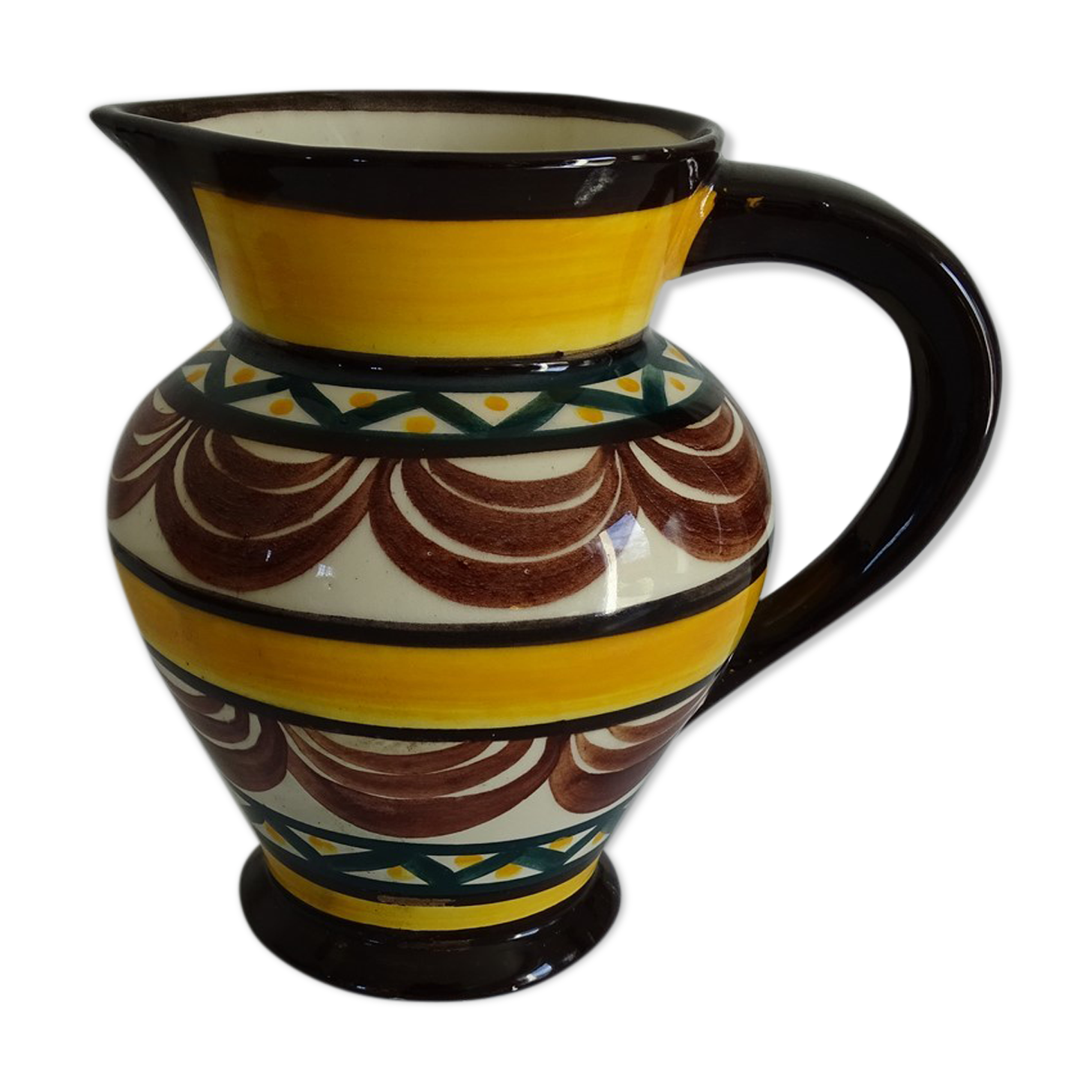 Ceramic pitcher.saint Jean de La Poterie