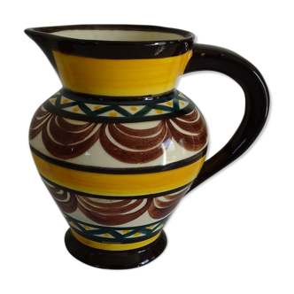 Ceramic pitcher.saint Jean de La Poterie