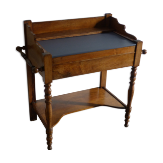 Late 19th-century walnut toilet table - Fully restored