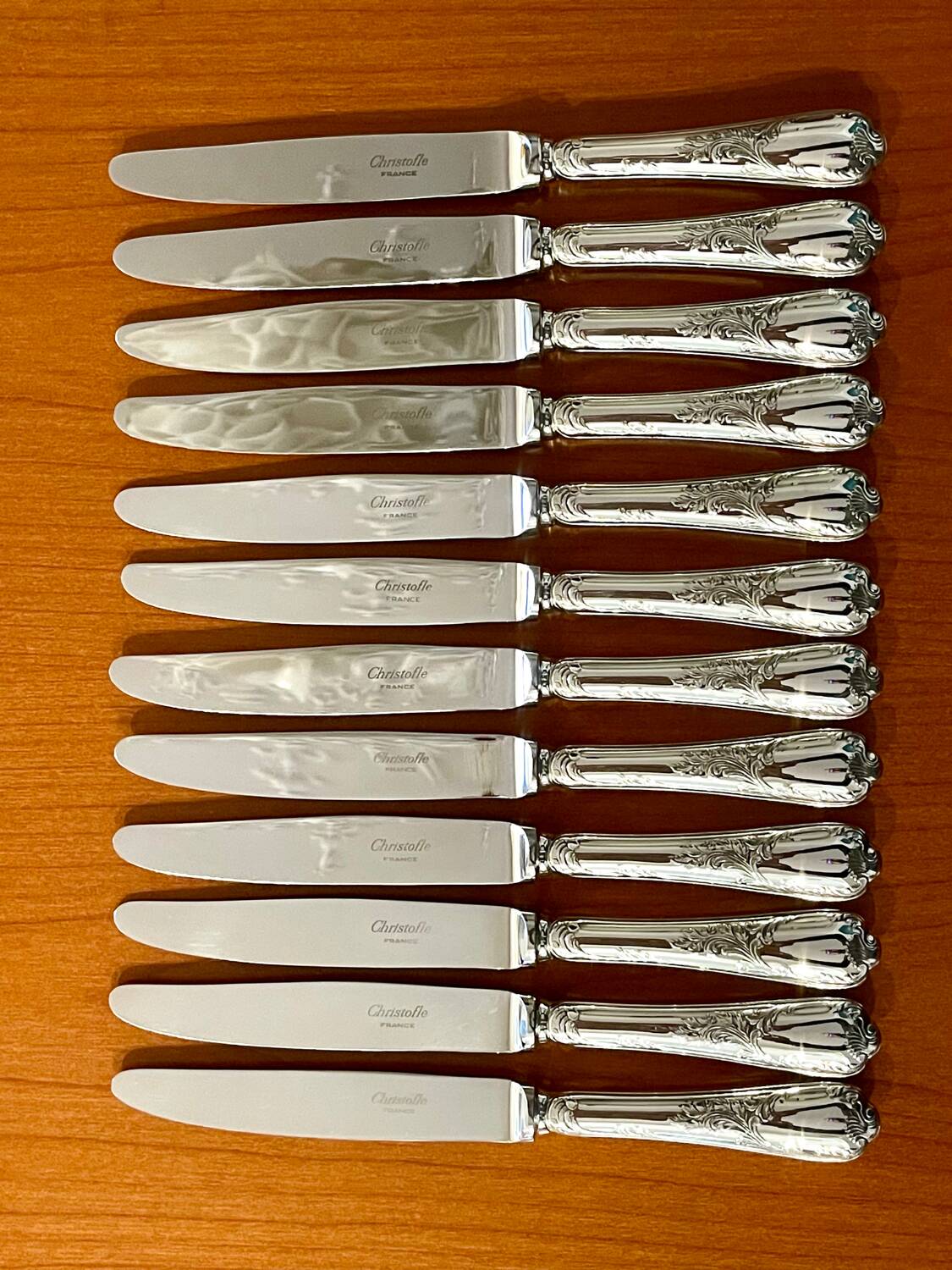 Christofle marly 12 marly knives 19.5 cm superb condition