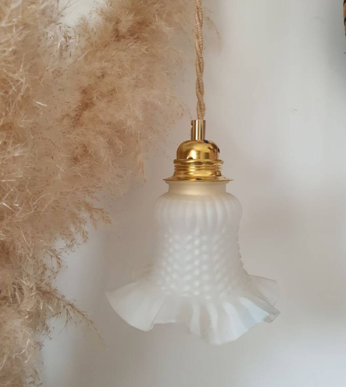 Vintage tulip-shaped portable lamp in frosted glass