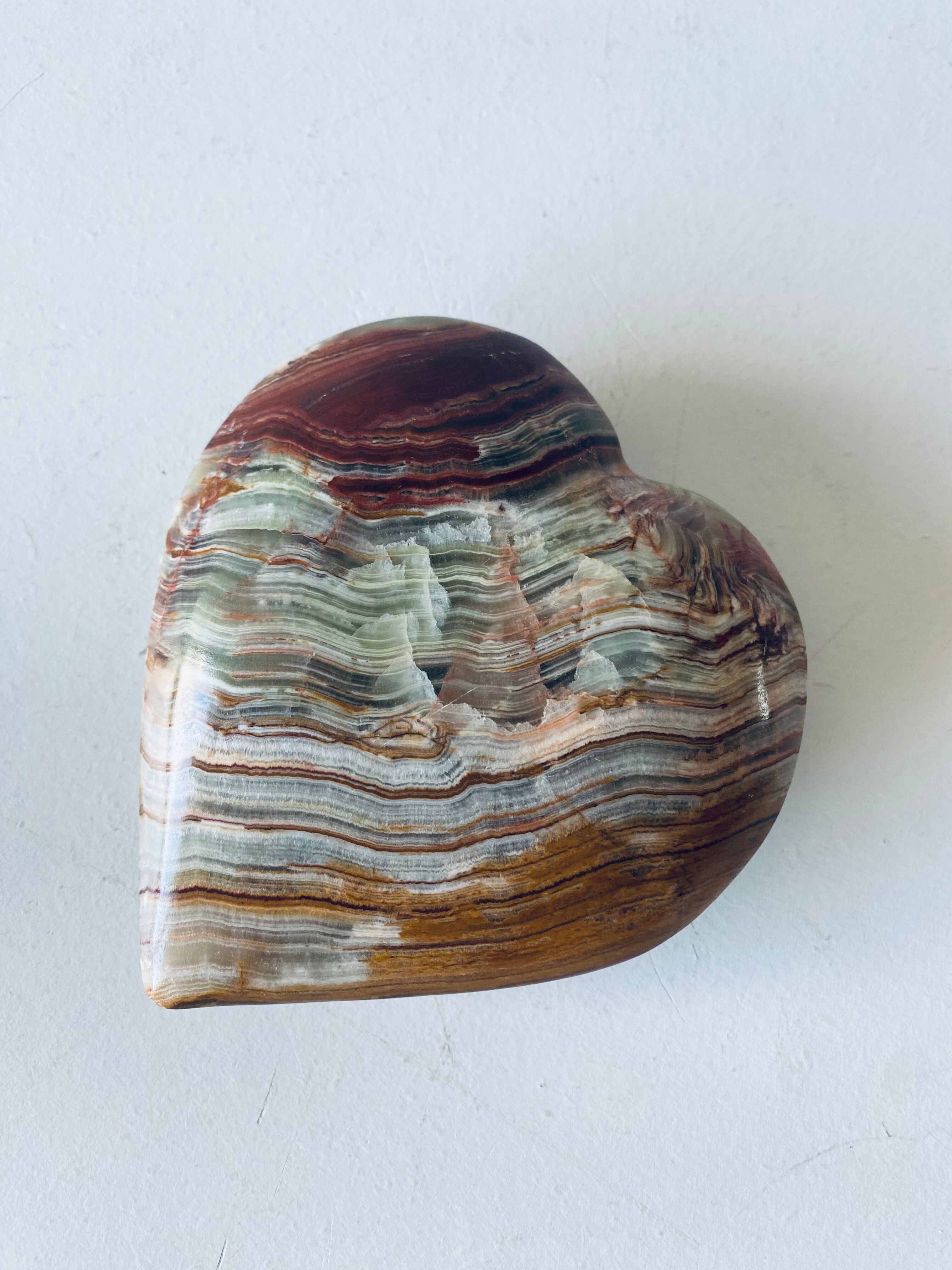 Heart candle holder in onyx