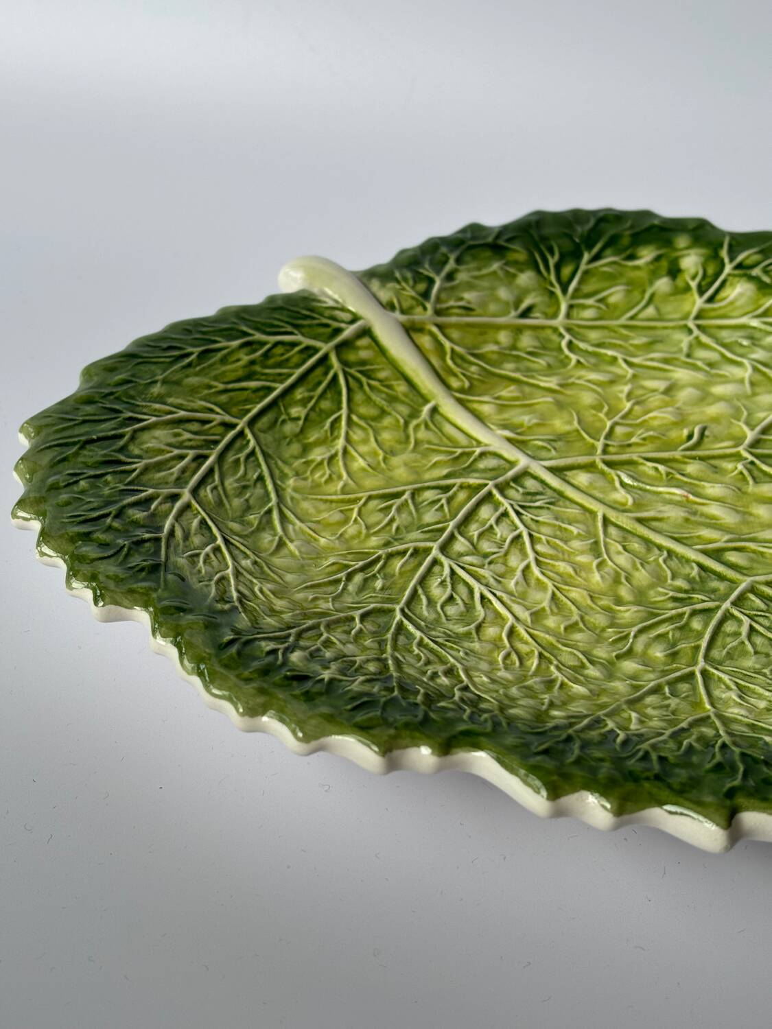 Cabbage leaf slip dish