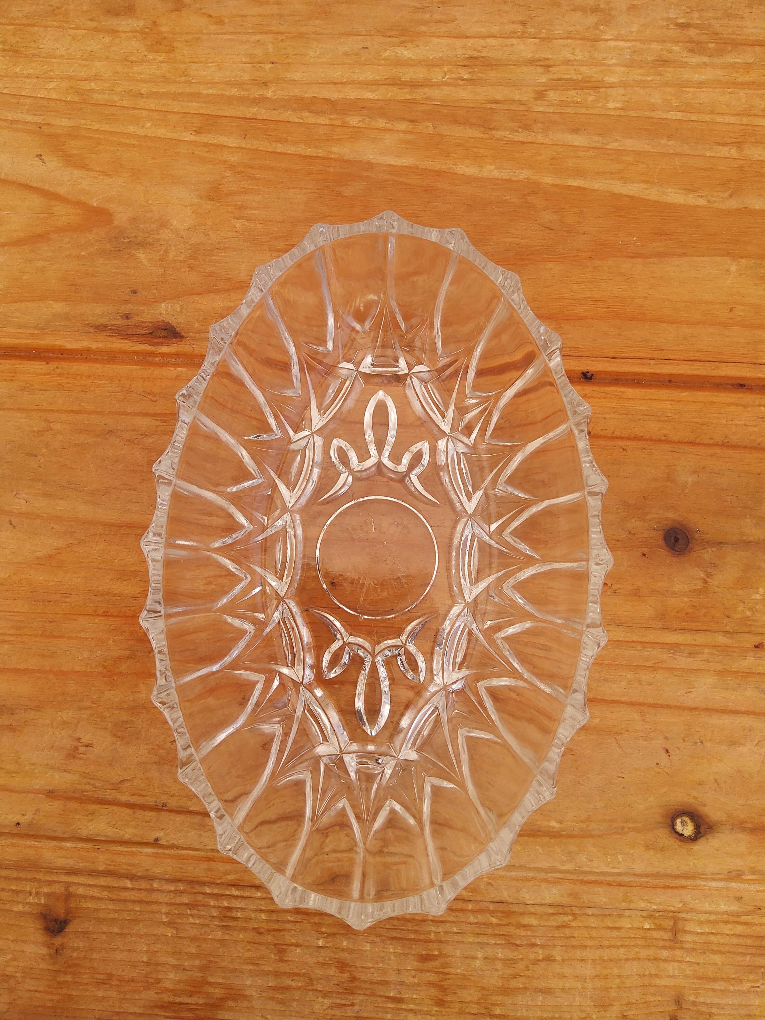 Servant aperitif Huilor Dulcine in vintage glass