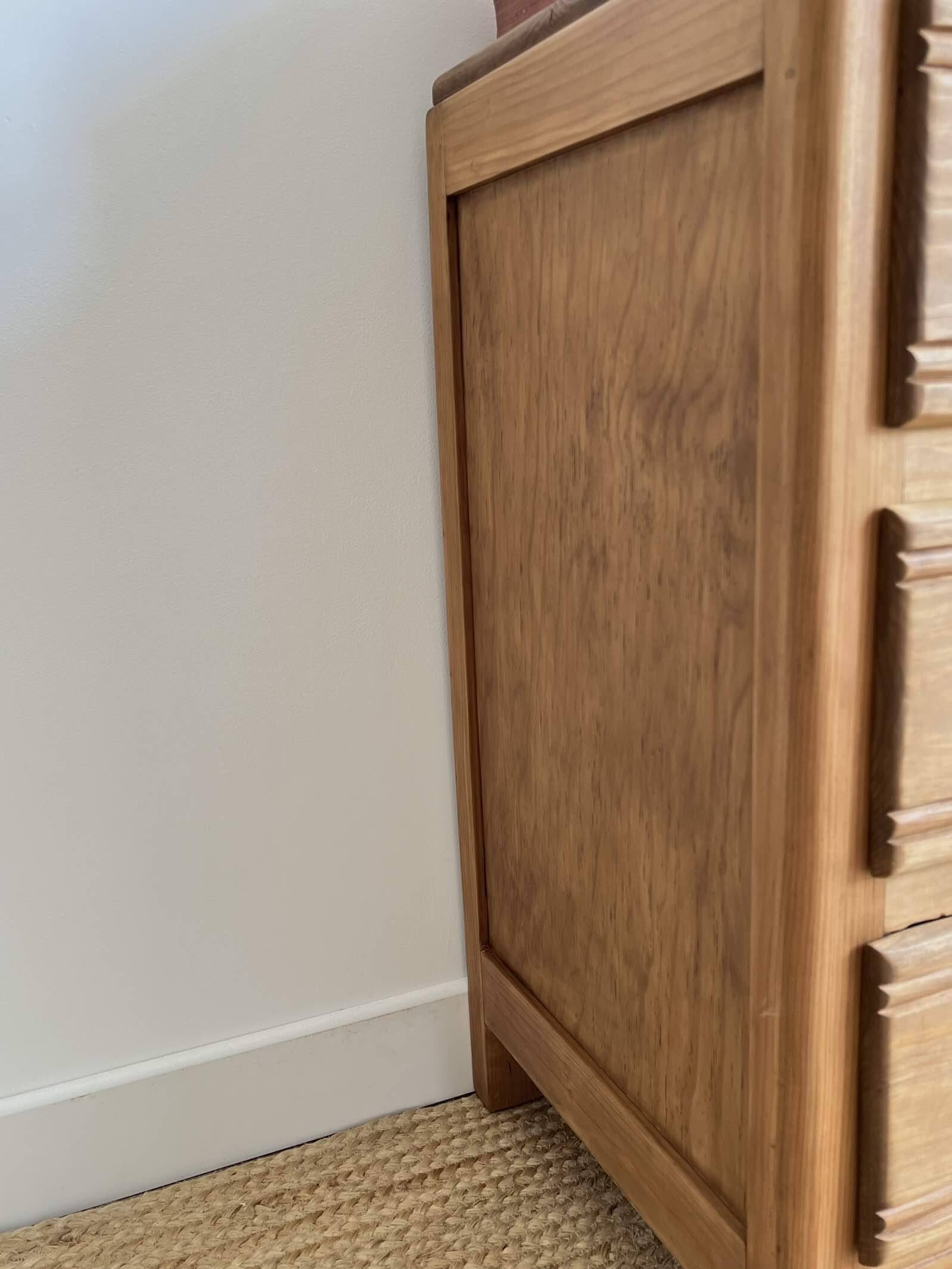 Art deco chest of drawers