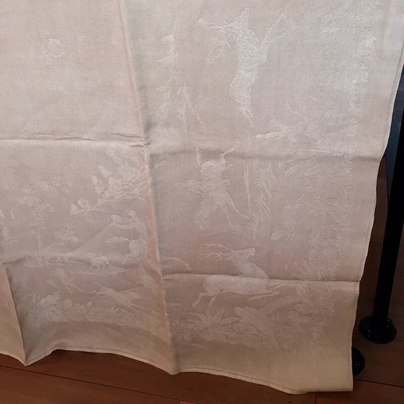 Damask Tablecloth Old Hunting Embroidered S V 150x230 cm