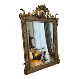 Miroir doré en bois