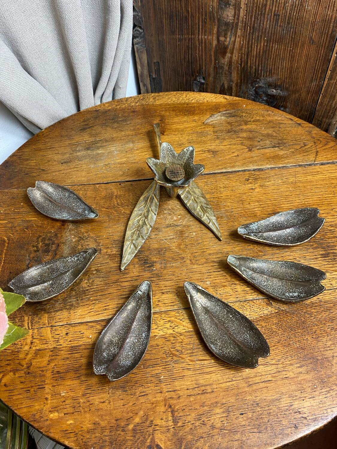 Bronze flower ashtray