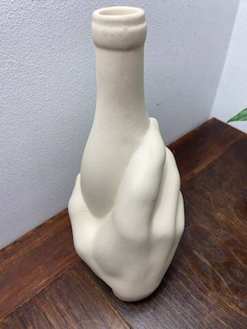Ceramic single-flower vase